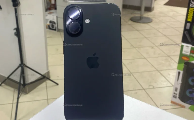 Apple iPhone 16 8/128 ГБ