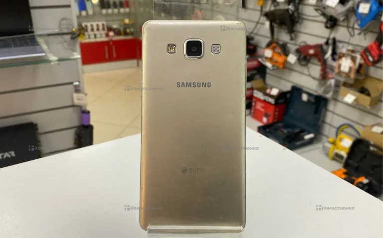 Samsung Galaxy A5 2/16 ГБ
