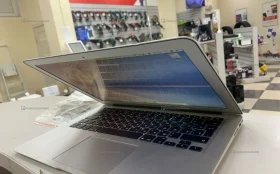Ноутбук  MacBook Air 2011