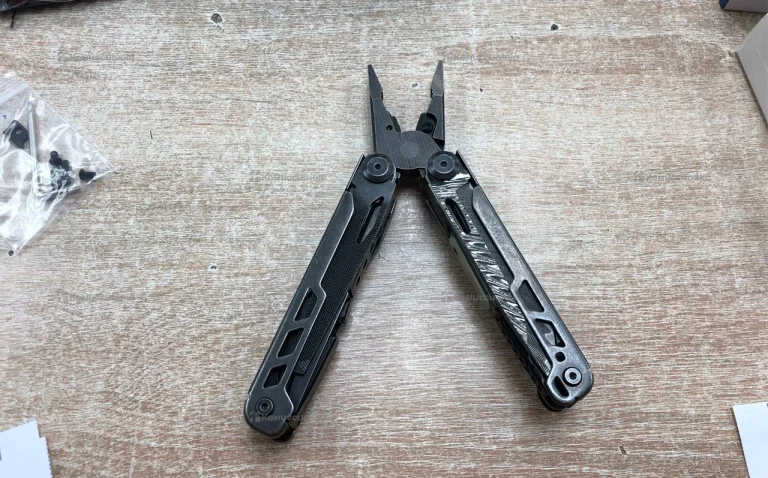 Мультитул U-max