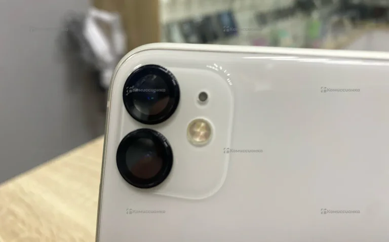 Apple iPhone 11 4/64 ГБ