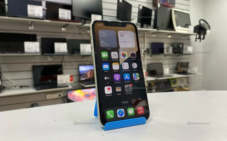 Apple iPhone 11 4/128 ГБ