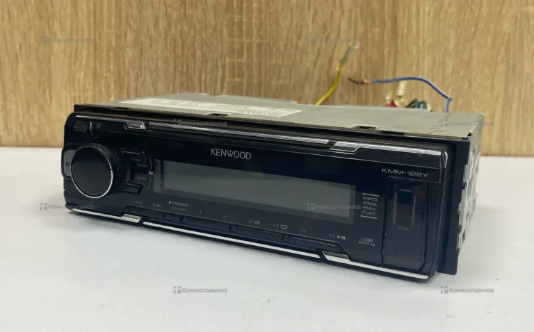 Автомагнитола  Kenwood KMM-122Y