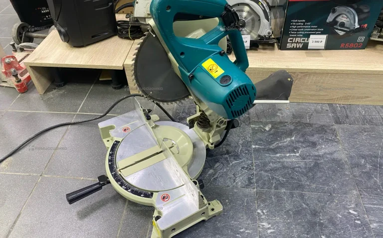Торцовочная пила makita LS1040F