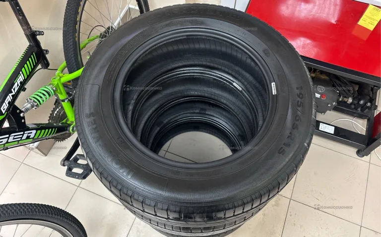 Комплект шин ikon Tyres 195/65 R15