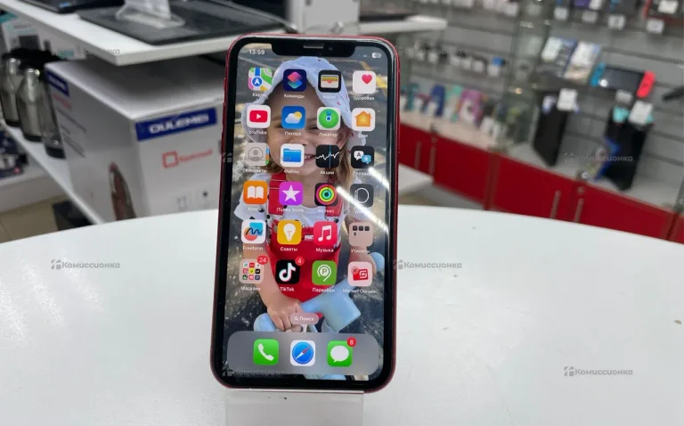 Apple iPhone XR 3/64 ГБ