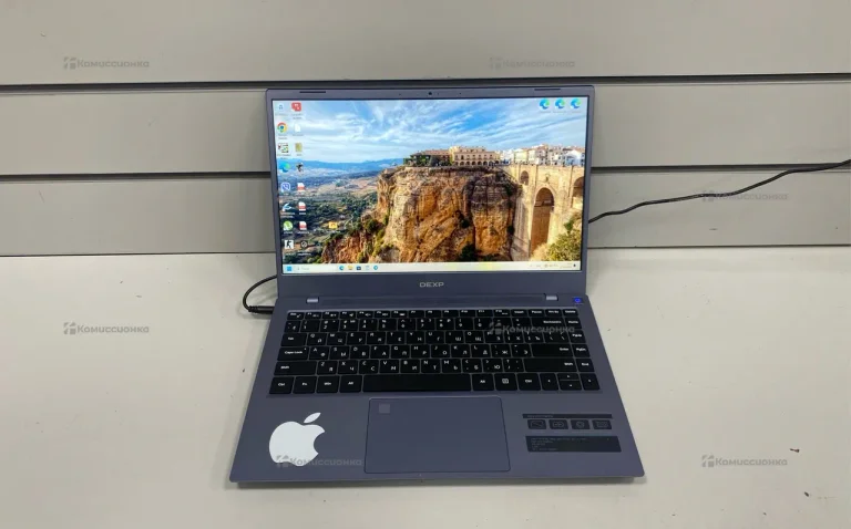 Ноутбук  DEXP I3-1215/8Ram/SSD