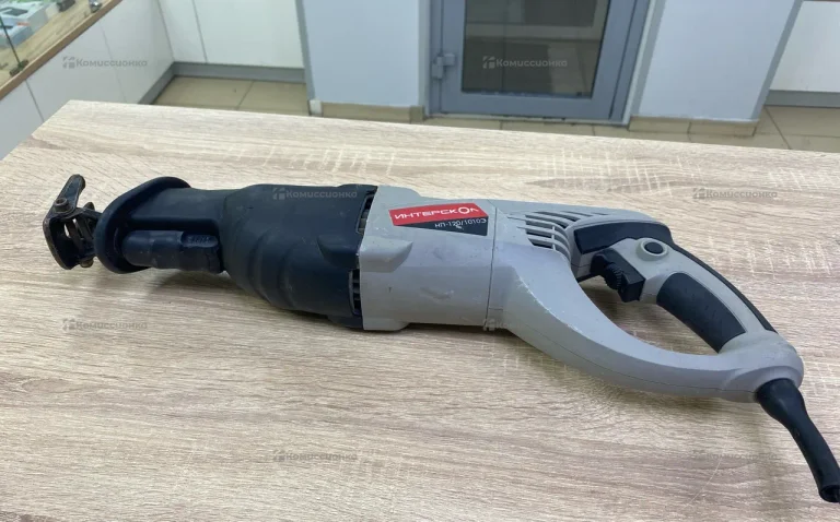 Пила Интерскол НП-120/1010Э