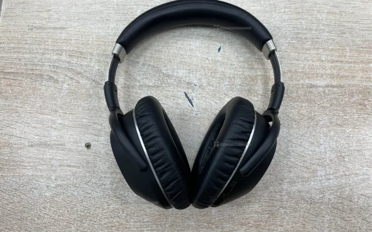 Наушники  Sennheiser PXC 550