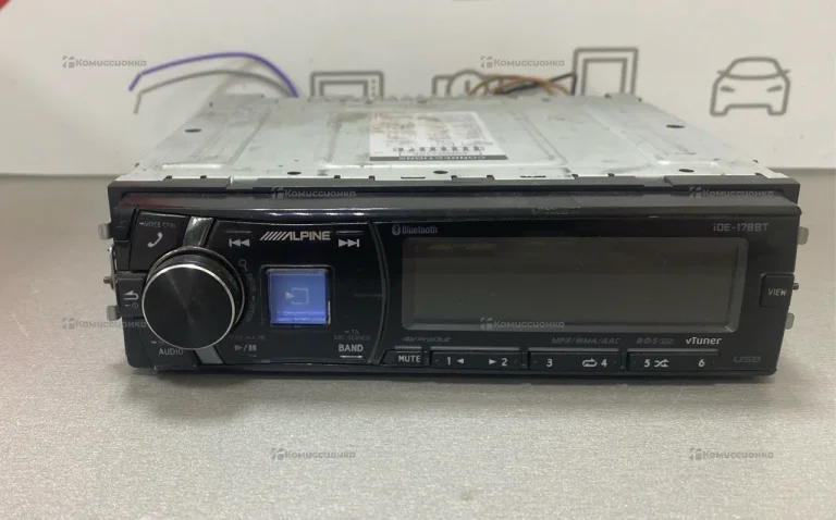 Автомагнитола  ALPINE iDE-178BT