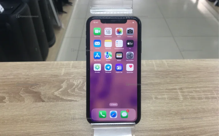 Apple iPhone 11 4/64 ГБ