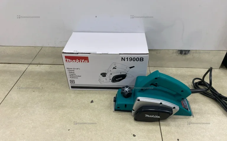 Рубанок Makita N1900B