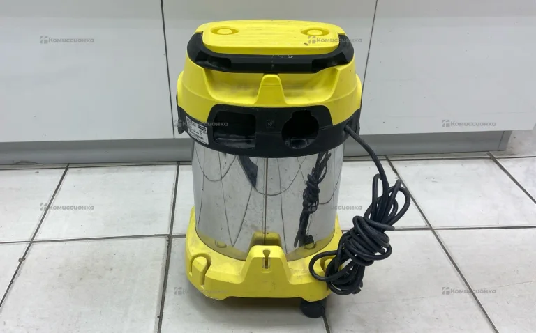 Строительный пылесос Karcher WD3