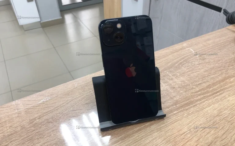 Apple iPhone 13 4/128 ГБ