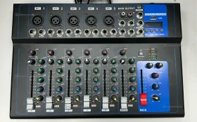 7-канальный микшерный пульт