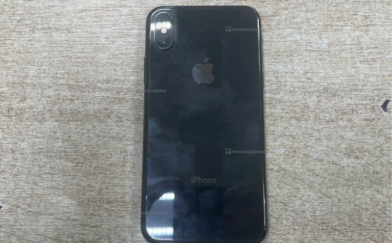 Apple iPhone X 3/64 ГБ