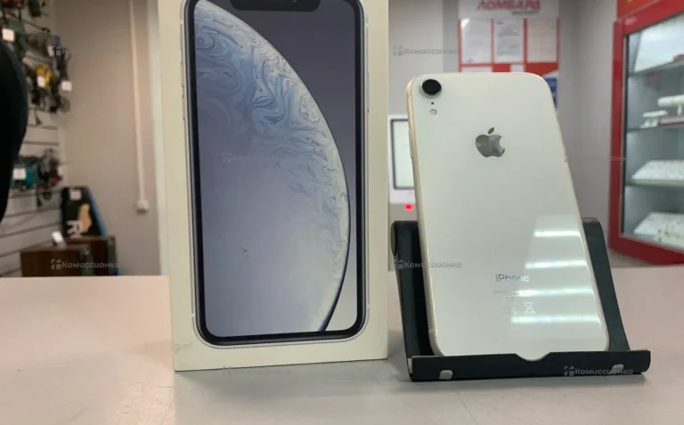 Apple IPhone XR 64 gb.