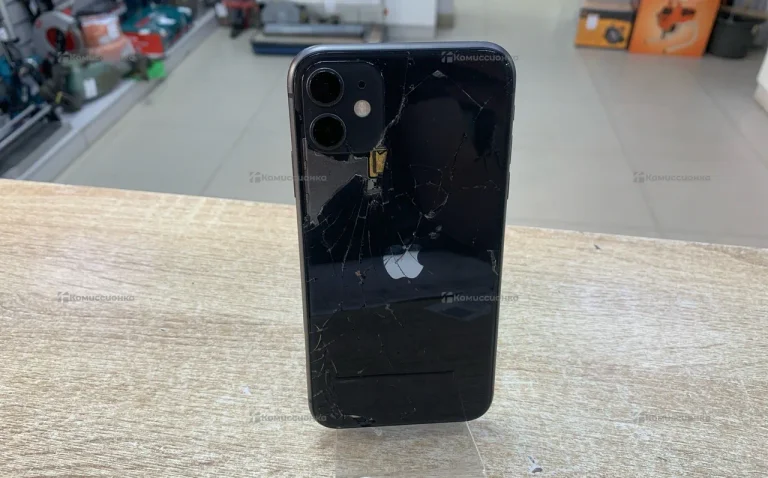 Apple iPhone 11 4/128 ГБ