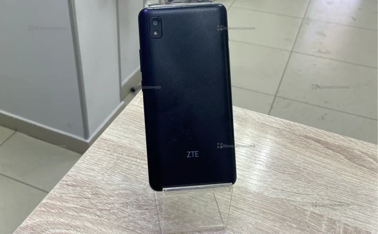 ZTE Blade L210 1/32 ГБ