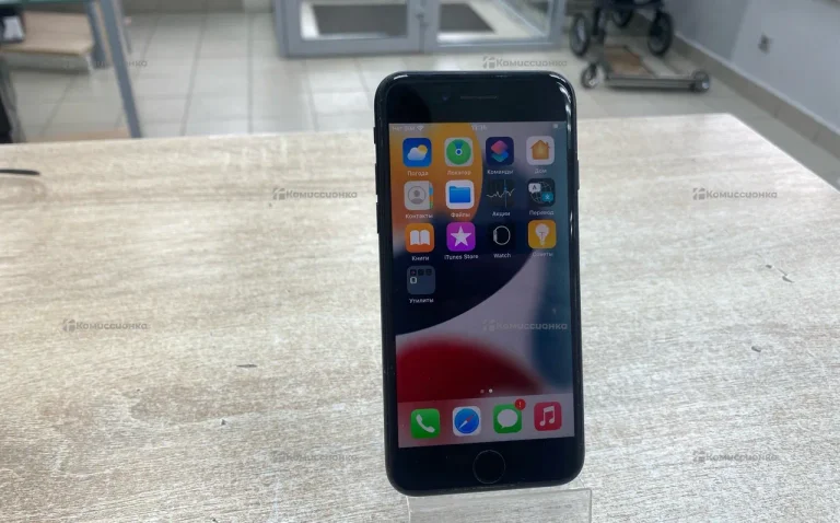 Apple iPhone 7 2/32 ГБ