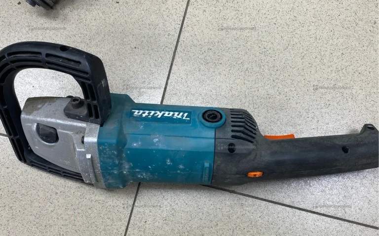 ПШМ Makita 9227CB