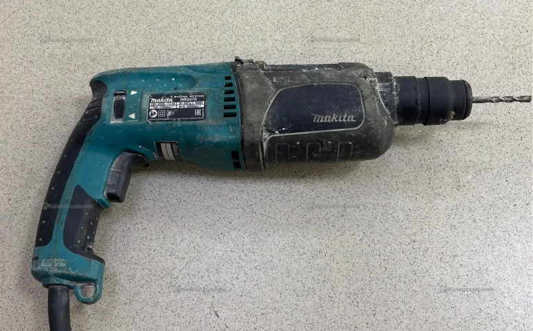 перфаратор makita HR2470
