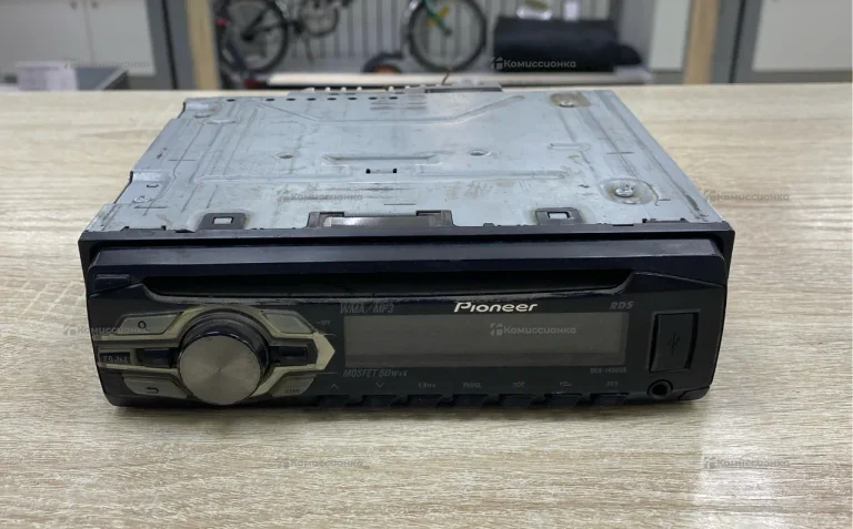 Автомагнитола  pioneer DEH-1400