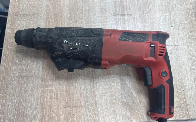 Перфоратор makita M8701