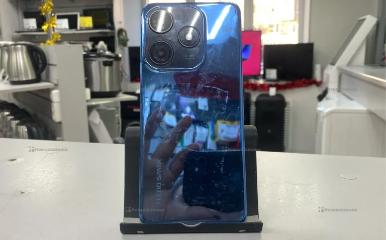 Tecno Spark 10C 4/64 ГБ