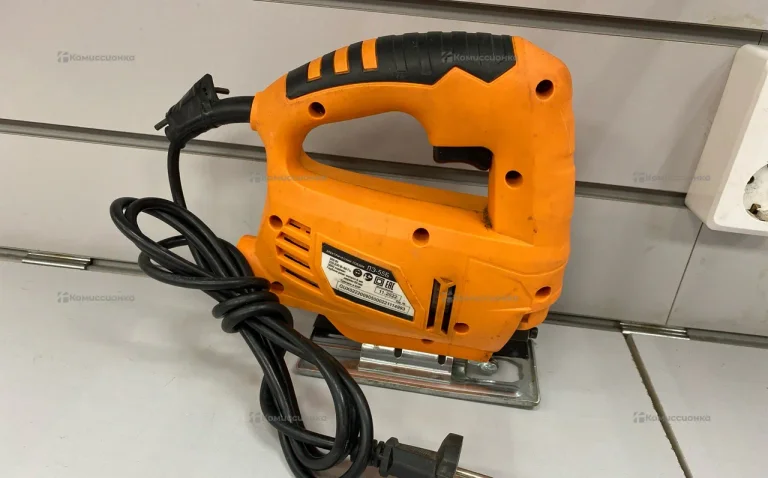 Лобзик вихрь лэ 55б