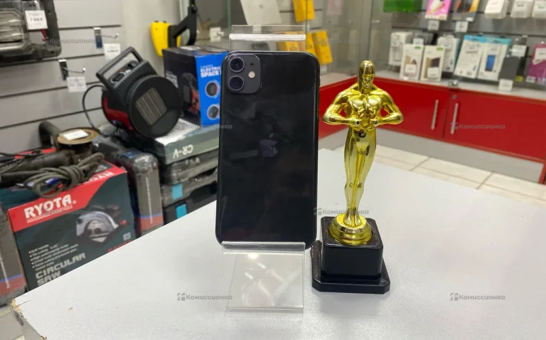 Apple iPhone 11 64 ГБ