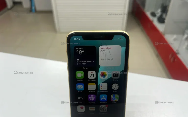Apple iPhone XR 3/64 ГБ