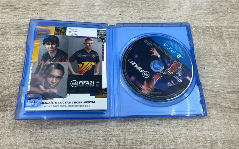 диск PS4. FIFA 21