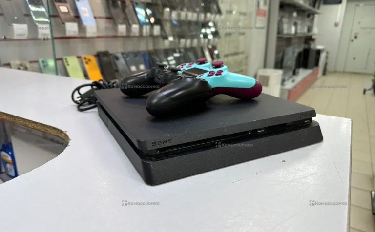 Приставка  PS4 Slim 1tb