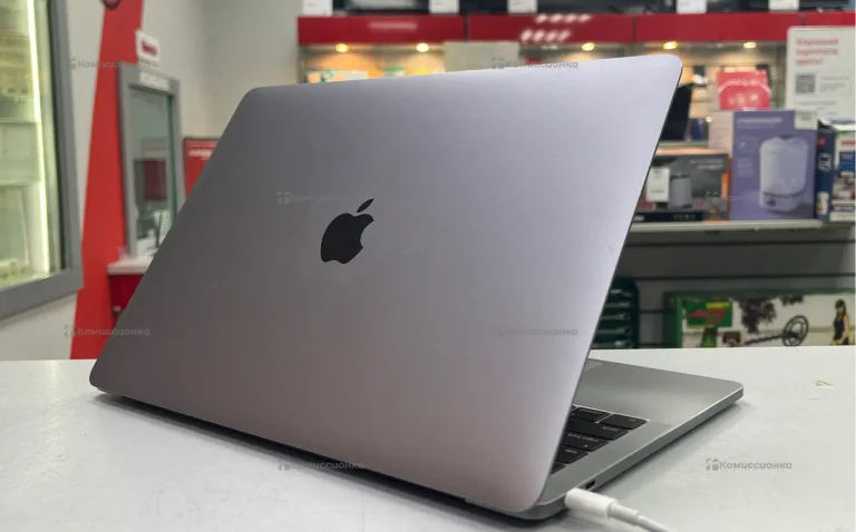 Ноутбук Apple MacBook Pro 13 2017