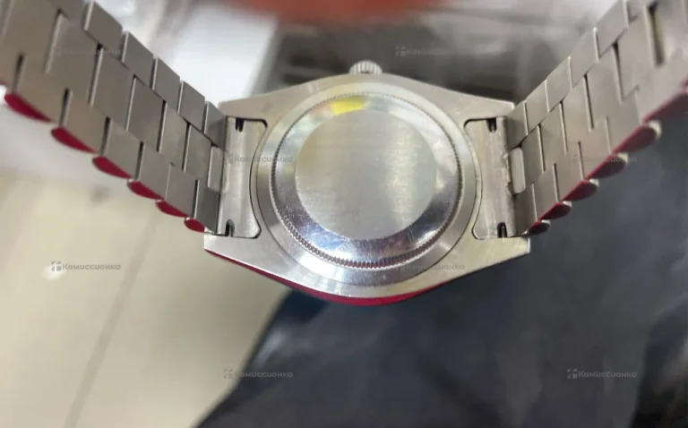 Часы  ROLEX OYSTER PERPETUAL