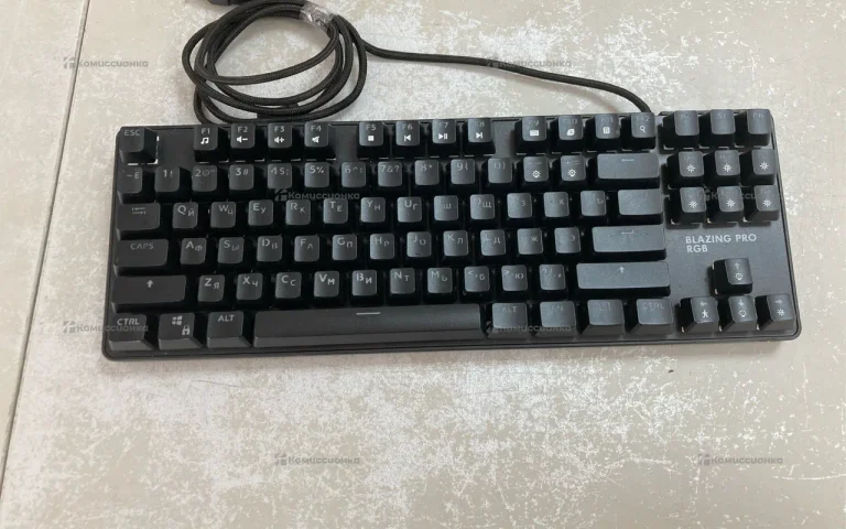 Клавиатура  BLAZING PRO RGB