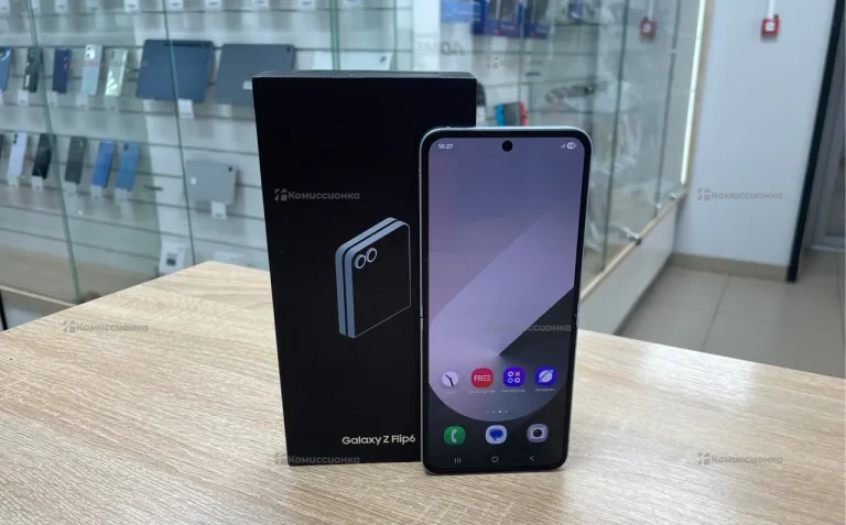 Samsung Galaxy Z Flip6 12/256 ГБ
