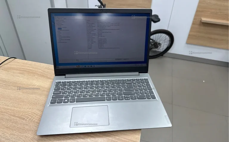 Ноутбук Lenovo 81 UT