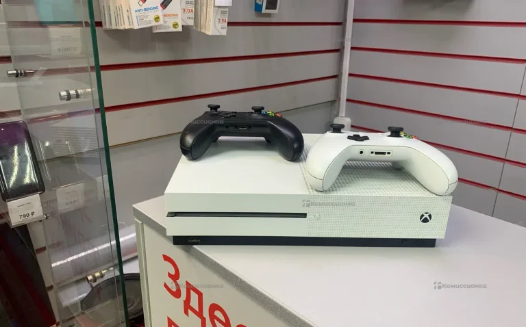 Xbox One S 1Tb с дисководом