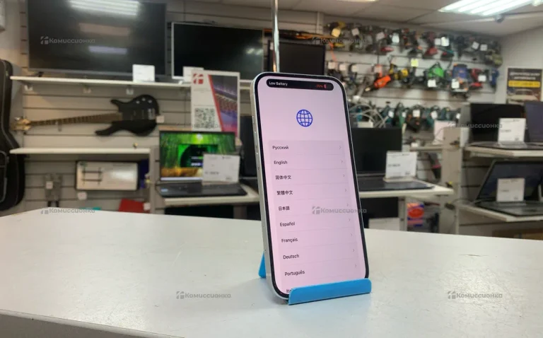 Apple iPhone 15 6/128 ГБ