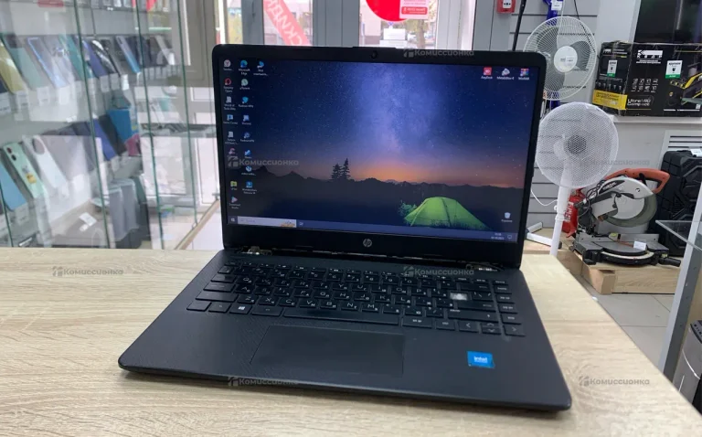 Ноутбук  HP 14s-DQ3004ur