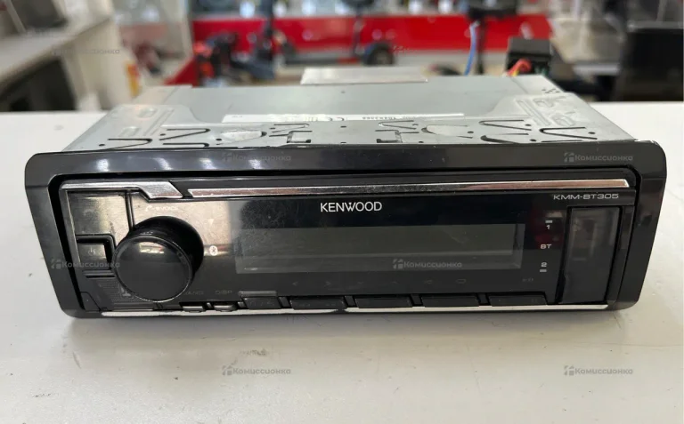 Магнитола Kenwood 305