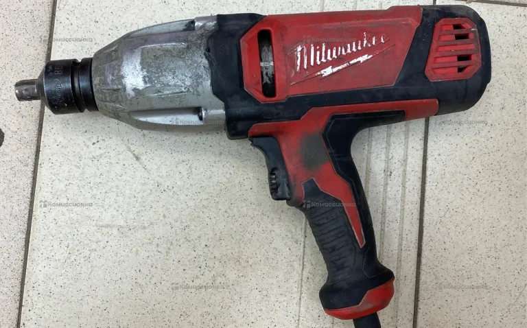 Гайковерт Milwaukee IPWE 520 R