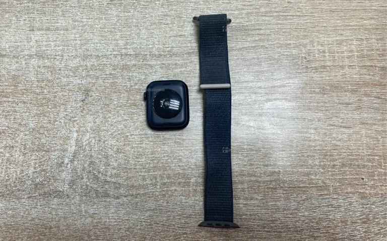 Часы  Apple Watch 2gen 44mm SE