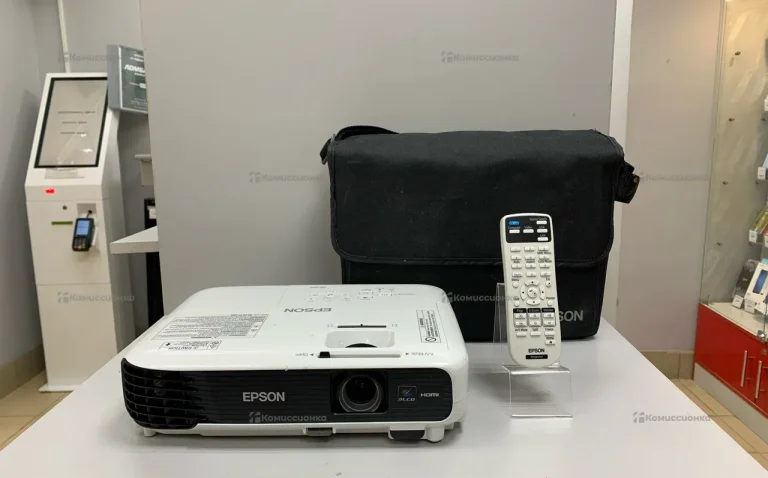Проектор  EPSON H717B