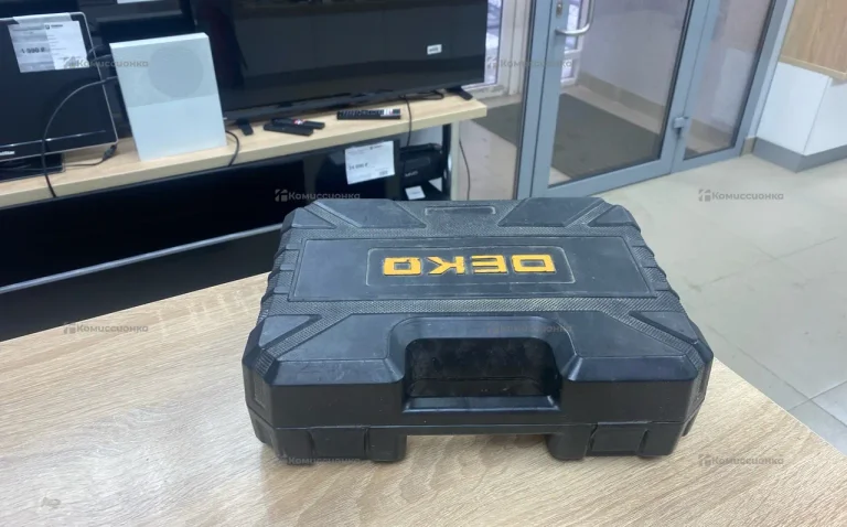 Шуруповерт Deko dkcd20fu