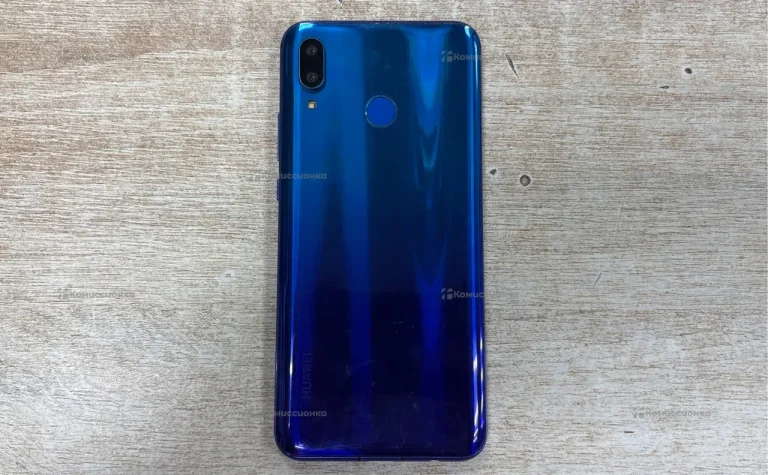 Huawei nova 3 4/128 ГБ