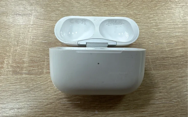 Кейс для AirPods Pro