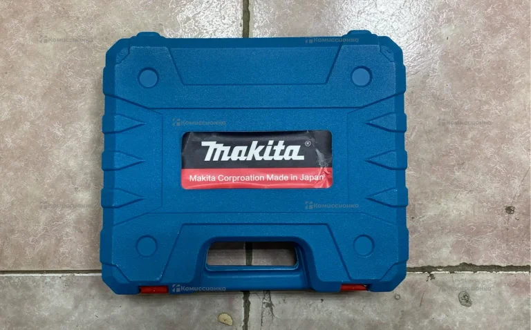 Шуруповерт Makita